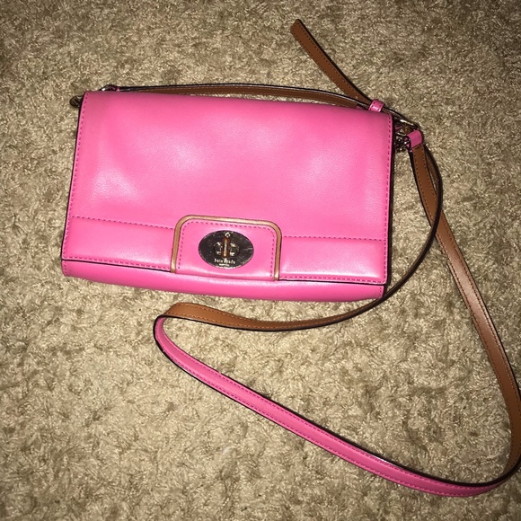 kate spade Handbags - Kate Spade crossbody kate spade Handbags - Kate Spade crossbody